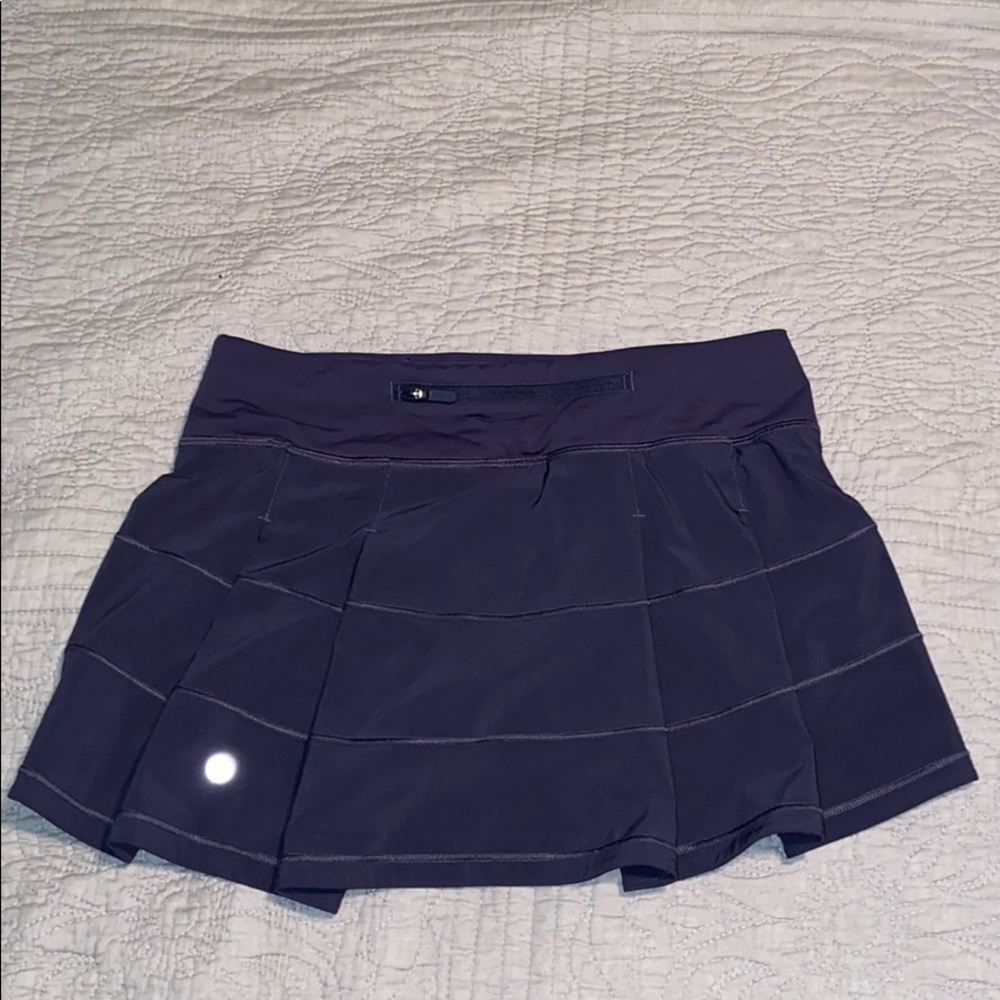 Lululemon size 4 navy pace rival skirt